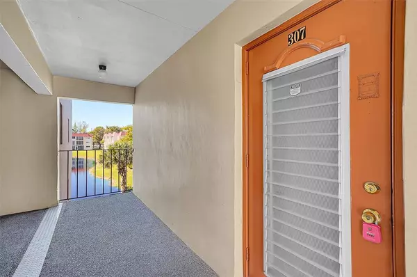 Sunrise, FL 33322,2851 E Sunrise Lakes Dr #307