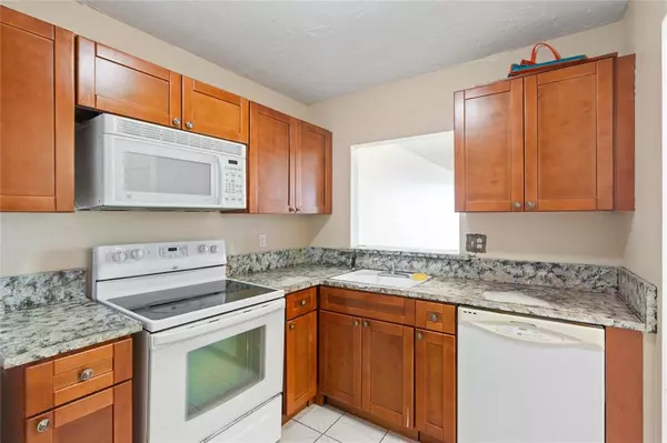 Hollywood, FL 33020,1830 Dixieanna St #404