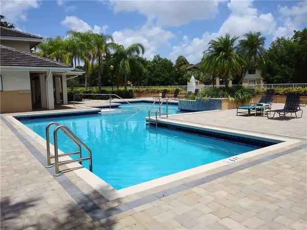 9799 WESTVIEW DR #1012, Coral Springs, FL 33076