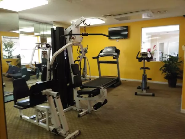 Coral Springs, FL 33076,9799 WESTVIEW DR #1012