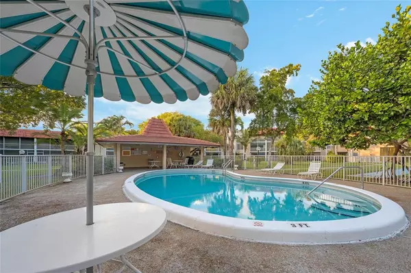 Fort Lauderdale, FL 33319,3774 Inverrary Blvd #104P