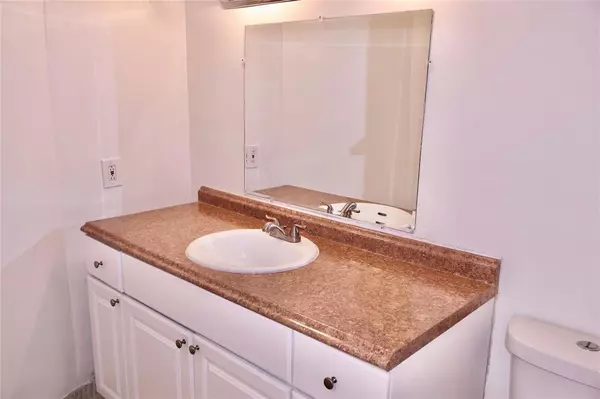 Miami, FL 33179,1351 NE 191st St #E217