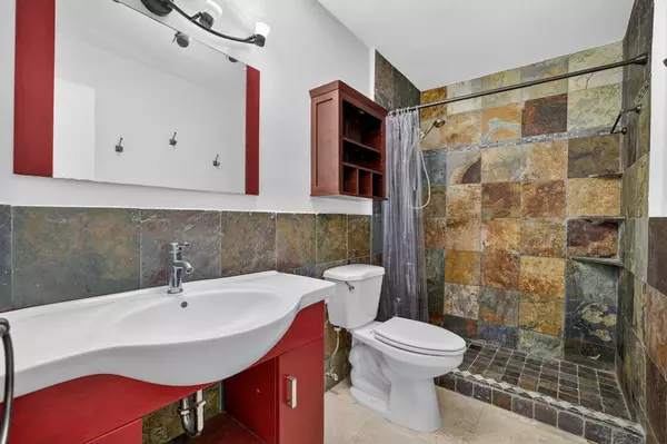 Fort Lauderdale, FL 33316,1700 SE 15th St #308