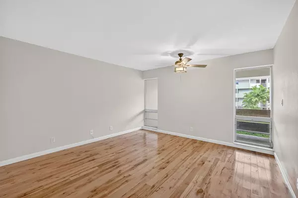 Fort Lauderdale, FL 33316,1700 SE 15th St #308