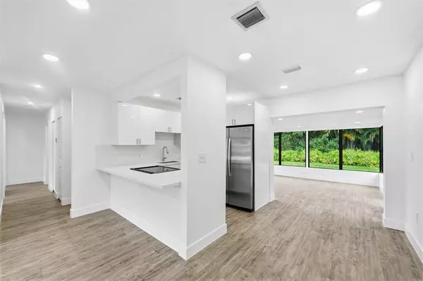 Fort Lauderdale, FL 33315,1812 SW 30th St