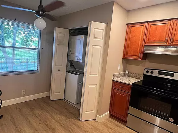 Margate, FL 33063,370 NW 76th Ave #202