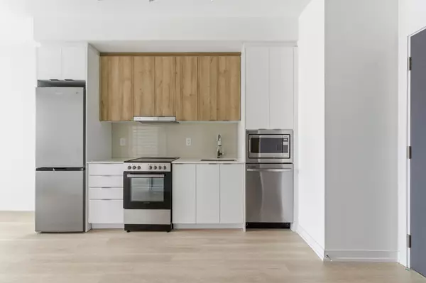 Markham, ON L6E 0W4,9763 Markham RD #708