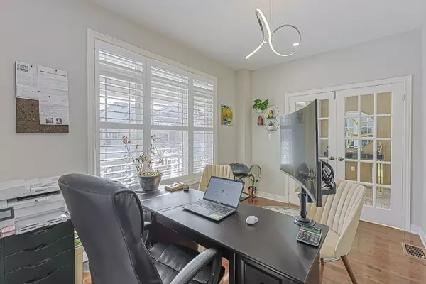 Aurora, ON L4G 0G6,48 Tonner CRES