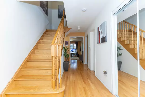 Brampton, ON L6P 3T1,96 Delport Close