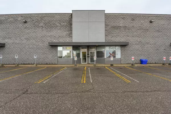 290 Traders BLVD E #3, Mississauga, ON L4Z 1W7