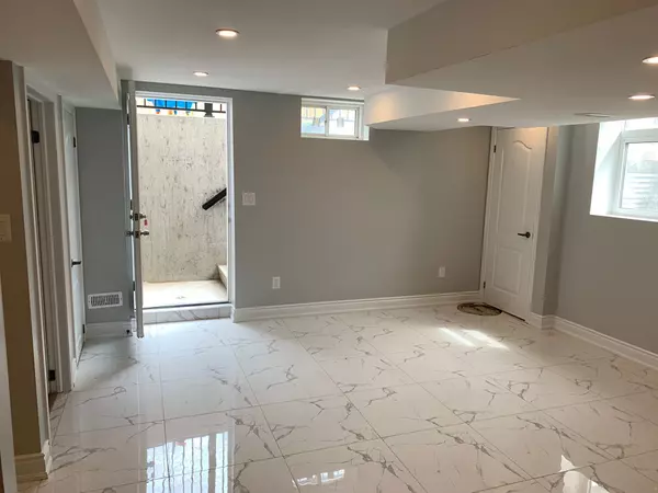 Brampton, ON L7A 0C3,362 Remembrance RD #Bsmt