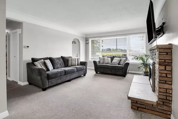 Wainfleet, ON L0R 2J0,73222 Reg Rd 27 RD