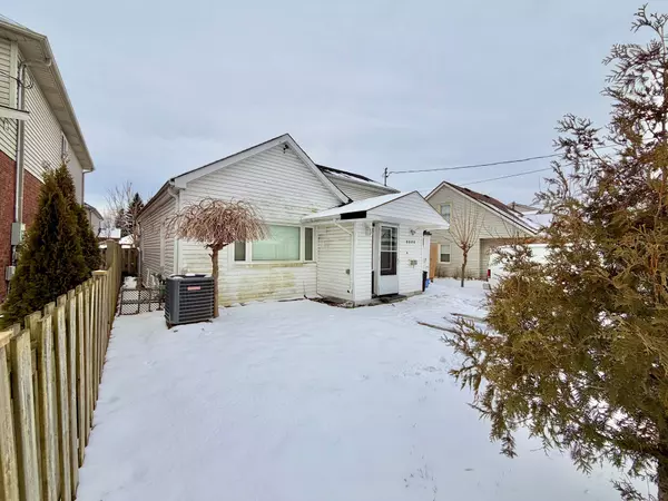 Niagara Falls, ON C2G 2H5,6294 Ash ST