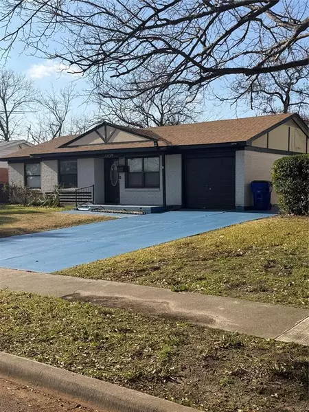 13729 Birchlawn Drive, Farmers Branch, TX 75234