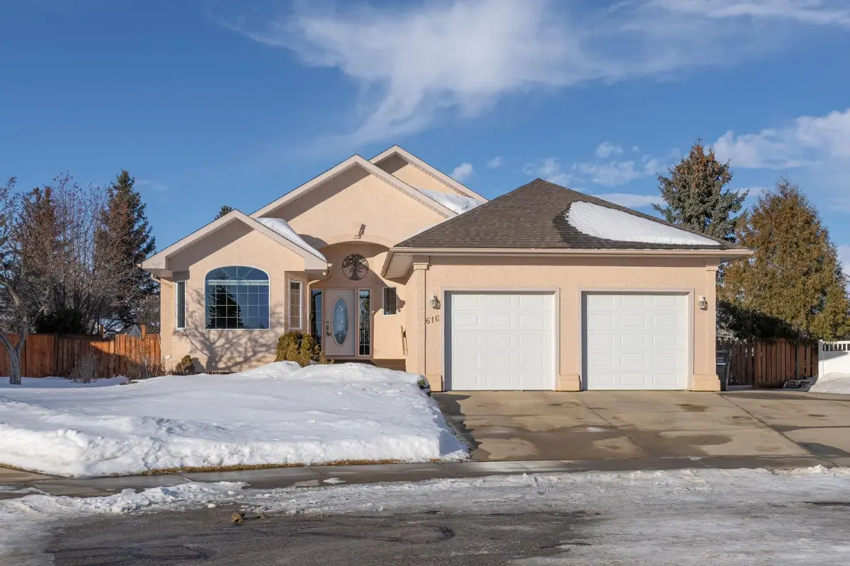 616 Park Ridge Close, Camrose, AB T4V 4P1