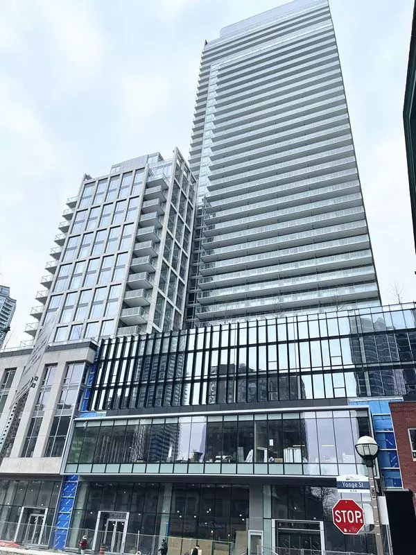 Toronto C08, ON M4Y 1L8,3 Gloucester ST W #1710