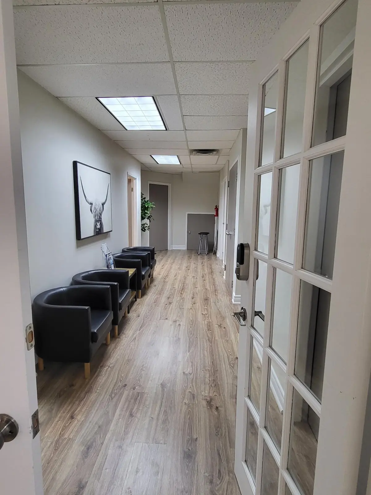 Oakville, ON L6J 7L4,2896 South Sheridan WAY #103