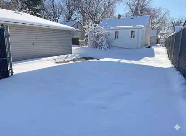 Winnipeg, MB R3E 0X1,1391 Bannatyne AVE