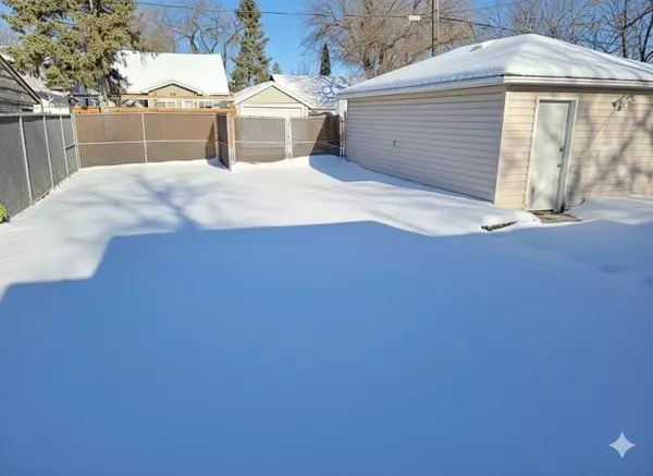 Winnipeg, MB R3E 0X1,1391 Bannatyne AVE