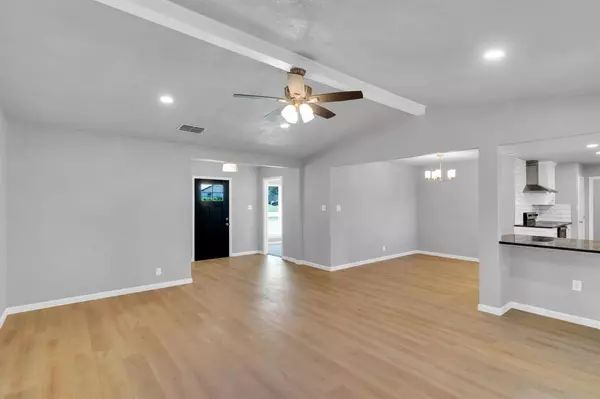 Benbrook, TX 76126,112 Lochness Lane