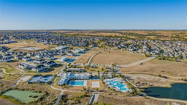 Fort Worth, TX 76008,2113 Winding Creek Circle