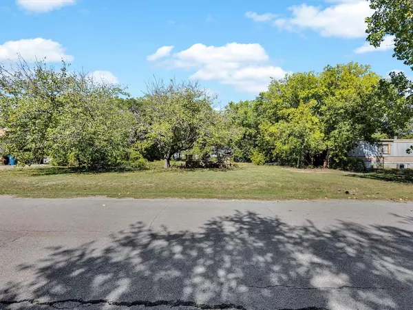 Roanoke, TX 76262,117 Sycamore Lane