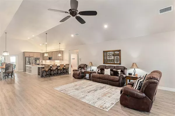 Mabank, TX 75147,16006 County Road 4008