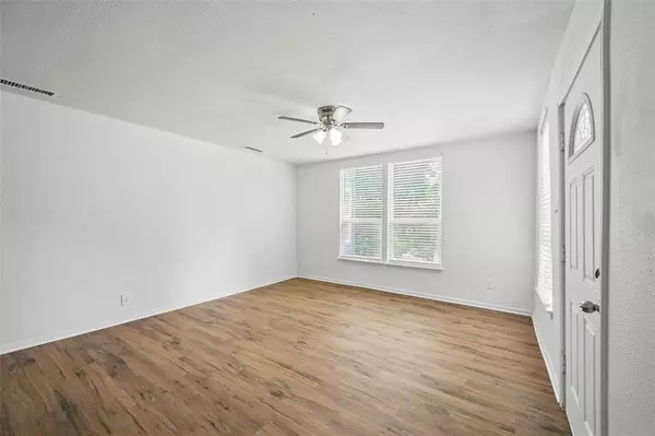 Denison, TX 75021,210 N 5th Avenue