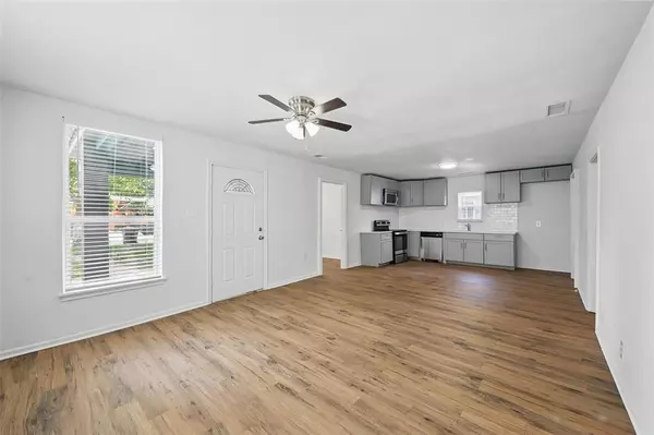 Denison, TX 75021,210 N 5th Avenue