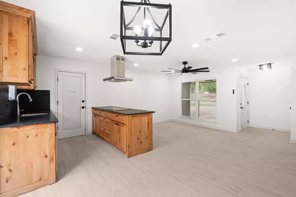 Red Oak, TX 75154,103 N Summit Street