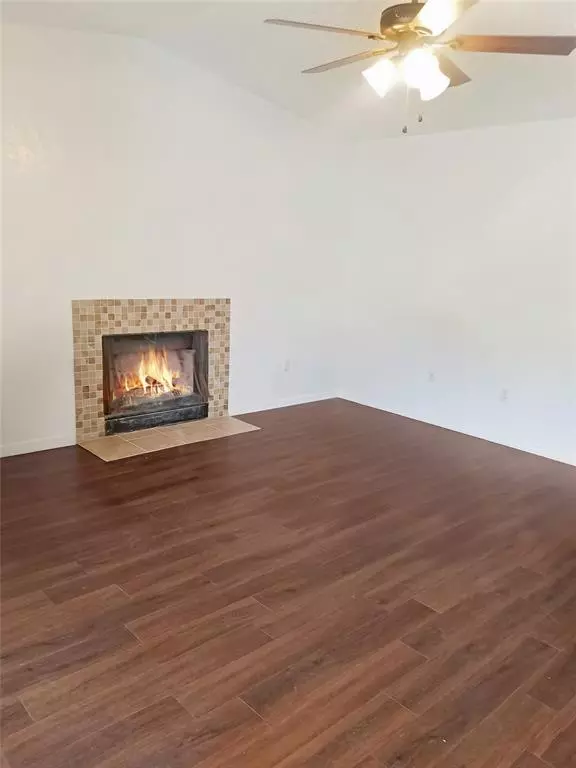 Kennedale, TX 76060,822 Woodland Court #820 & 822