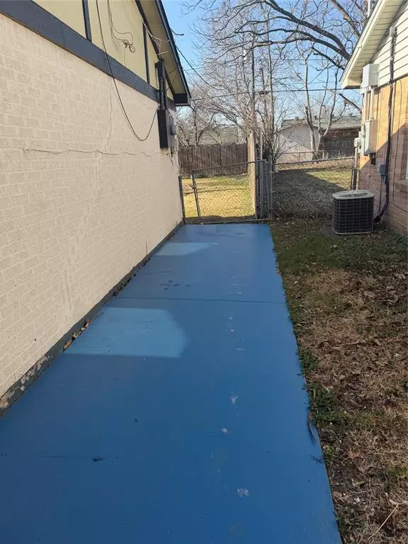 Farmers Branch, TX 75234,13729 Birchlawn Drive