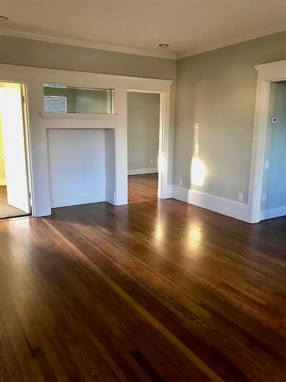 Dallas, TX 75206,5347 Lewis Street #5345