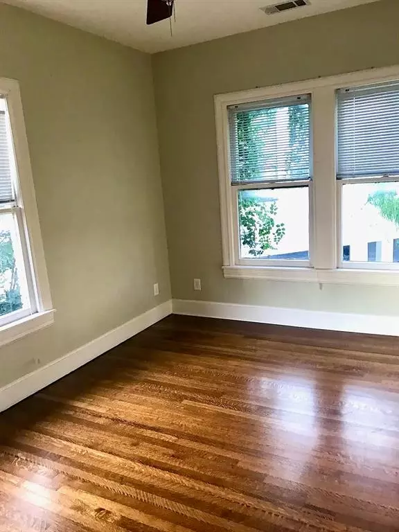 Dallas, TX 75206,5347 Lewis Street #5345