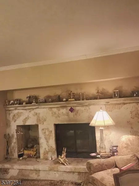 Bernards Twp., NJ 07920,279 English Place