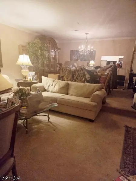 Bernards Twp., NJ 07920,279 English Place