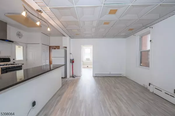 Garfield City, NJ 07026,12 Garfield Ave