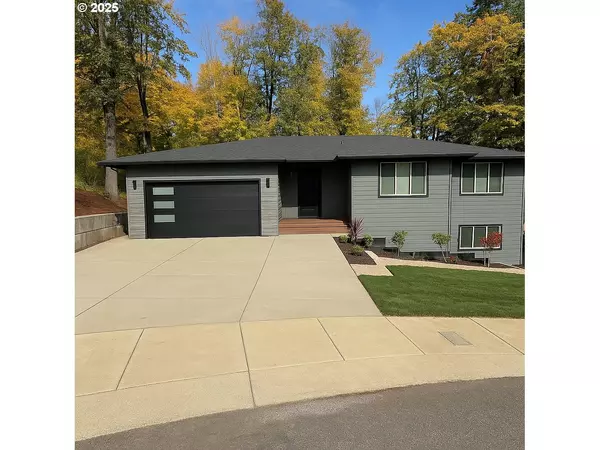 8126 SE 145th CT, Portland, OR 97236