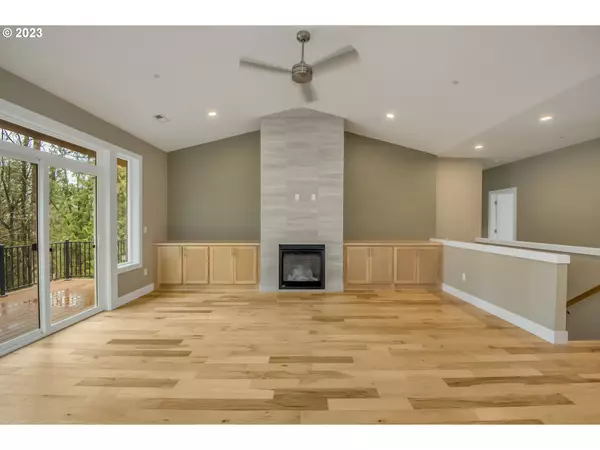 Portland, OR 97236,8126 SE 145th CT