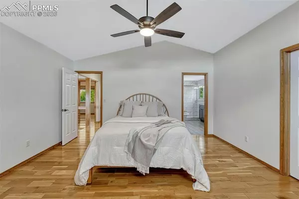 Colorado Springs, CO 80919,5560 Darien WAY