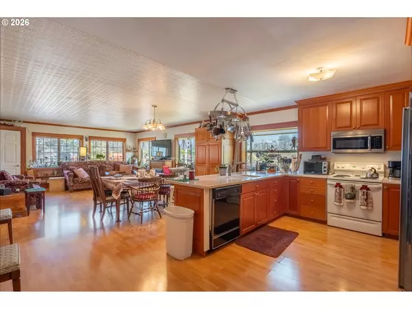 Florence, OR 97439,1130 QUINCE ST