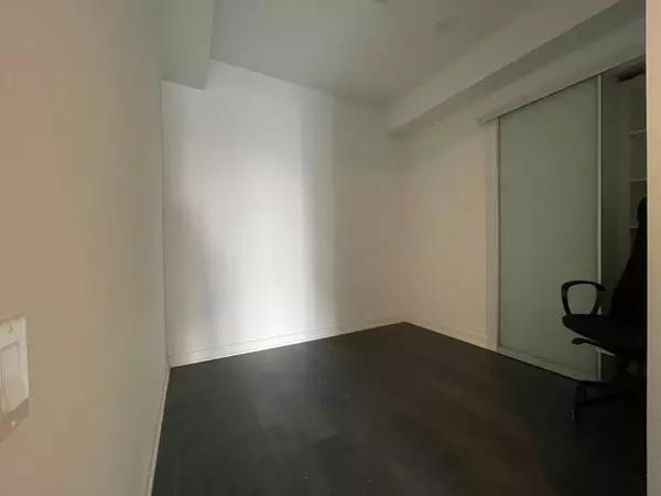 Toronto C08, ON M4Y 1L8,3 Gloucester ST W #1710