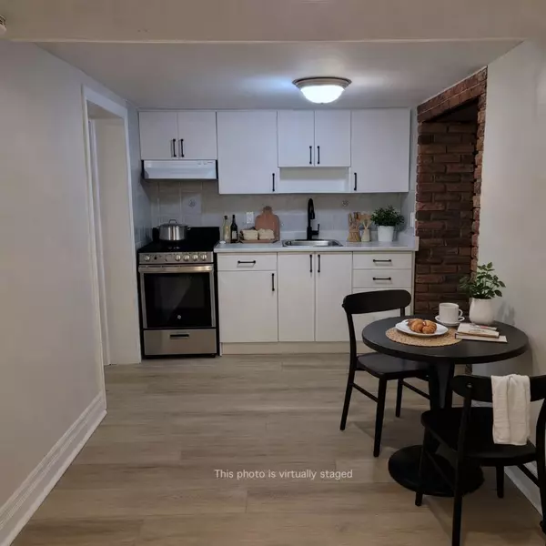 Toronto C01, ON M6J 3K1,11 Rusholme DR #Lower