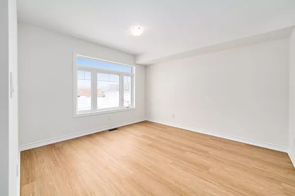 Clarington, ON L1B 0X1,11 Addyman CRES