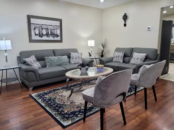 Toronto E09, ON M1E 4G4,96 Trailridge CRES