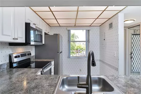 Sunrise, FL 33322,2635 NW 104th Ave #310