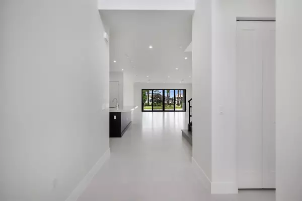 Palm Beach Gardens, FL 33412,12526 Solana Bay Cir