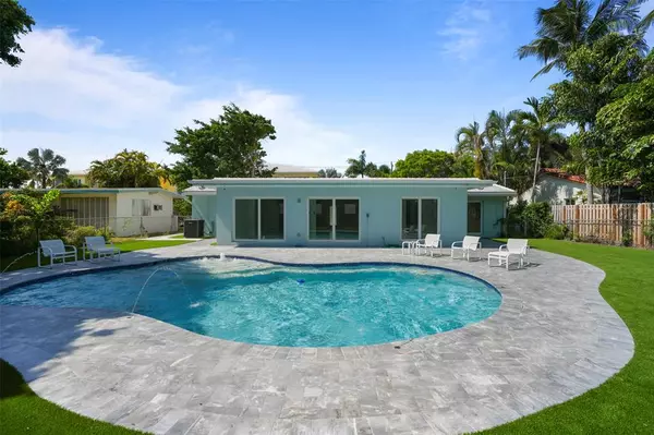 2116 Mariner Dr, Fort Lauderdale, FL 33316