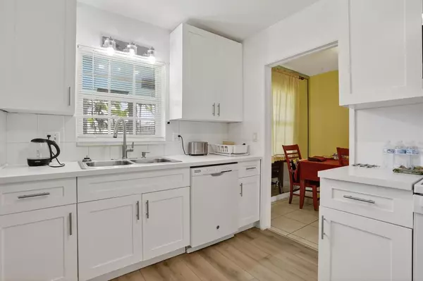 Coral Springs, FL 33065,Address not disclosed