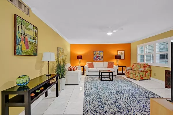 Fort Lauderdale, FL 33304,2500 NE 9th St #110